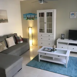 https://las-puerto-del-carmen-35510.in-canary-islands.com